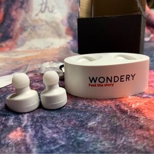 💜 Limited Edition Promotional Wondery Branded Earbuds - NWT